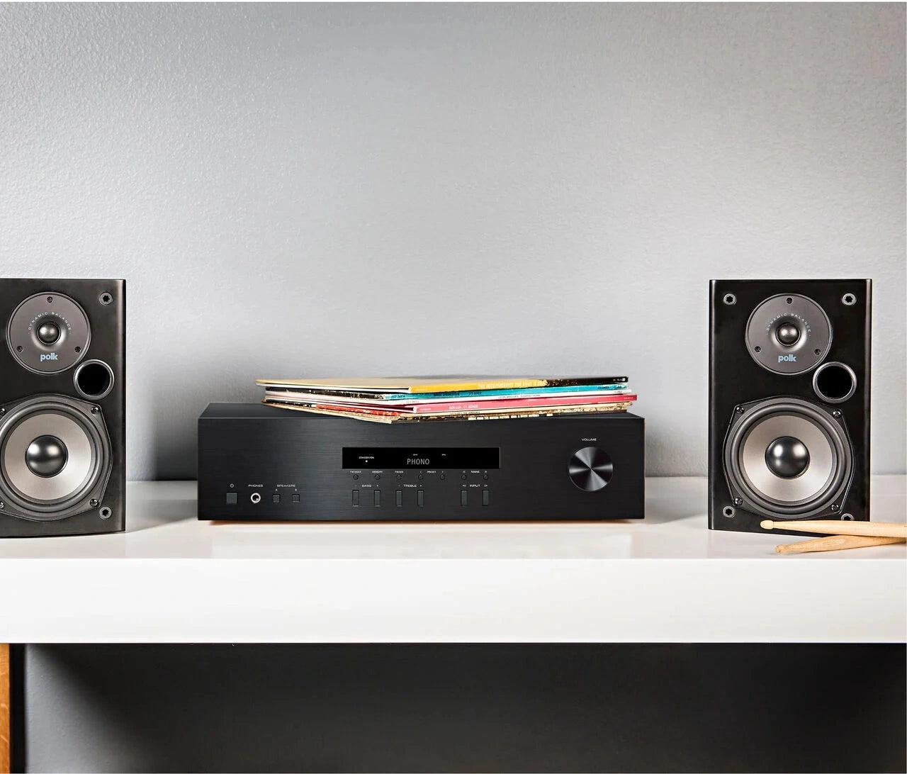 Polk T15 Bookshelf Speakers
