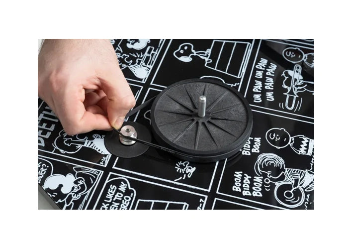 Pro-Ject Peanuts Turntable 75 years Peanuts Special