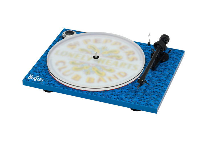 Pro-Ject Essential III Sgt. Pepper’s Drum Special edition turntable!