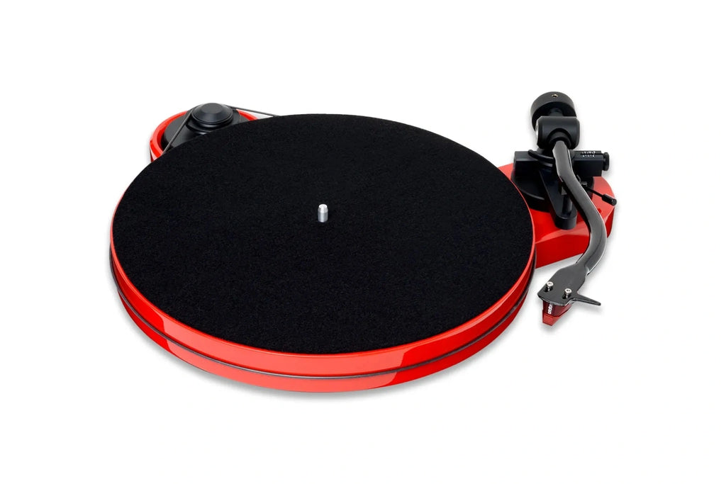 Pro-Ject RPM 1 Carbon Manual turntable with 8,6'' carbon tonearm
